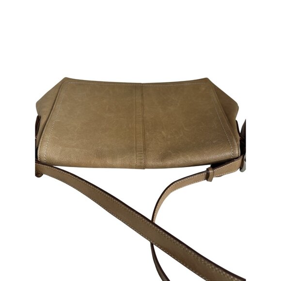 Coach Tan Leather Crossbody Bag With Adjustable Strap - Picture 4 of 16